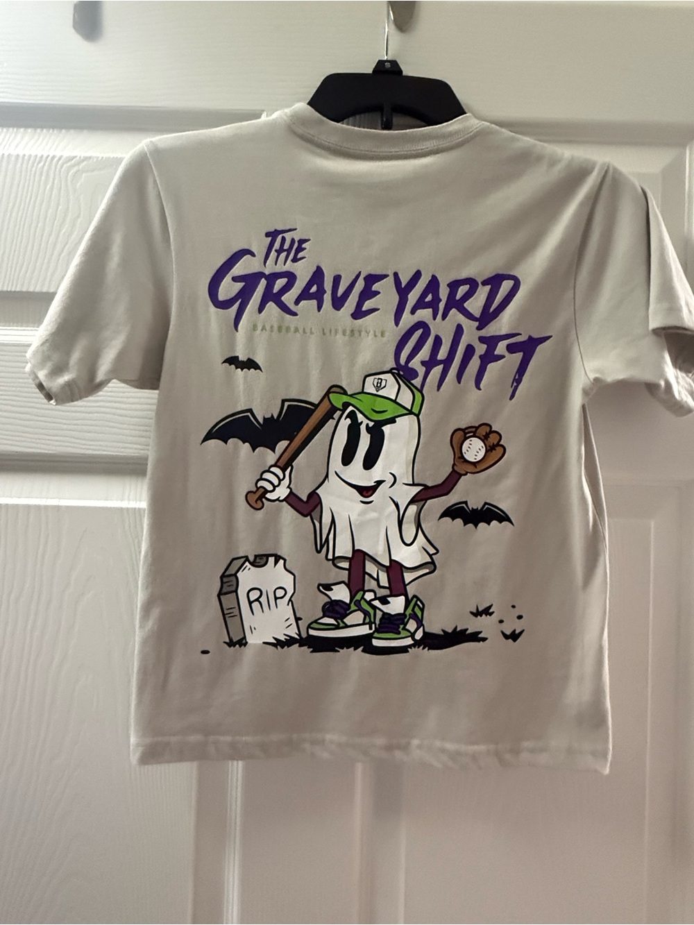 Baseball Lifestyle 101 Kids 'Graveyard Shift' Ghost Graphic Tee - Youth Small